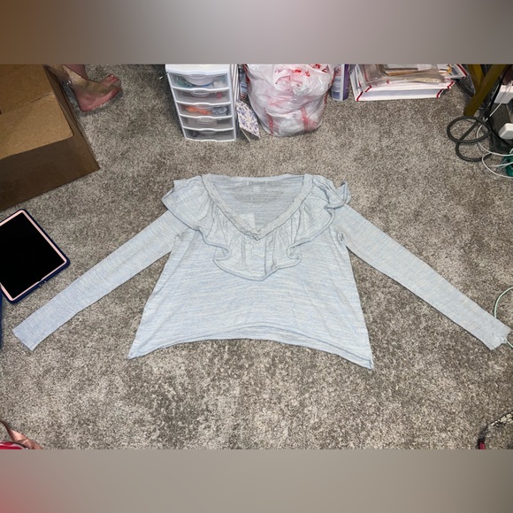 NWT Wildfox Light Blue Lais Ruffle Sweater Size Small Fits Oversized - Picture 4 of 9